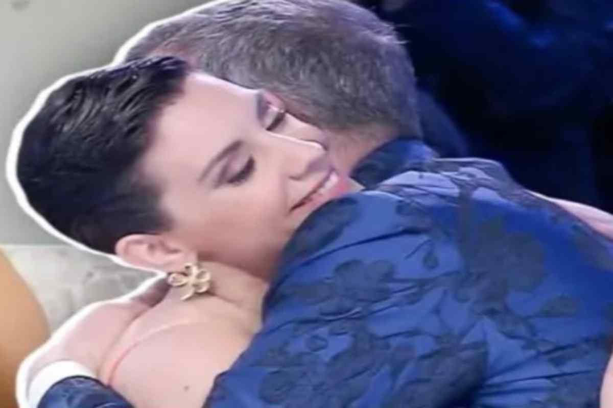 abbraccio tra Amadeus e Harley Zuriatti