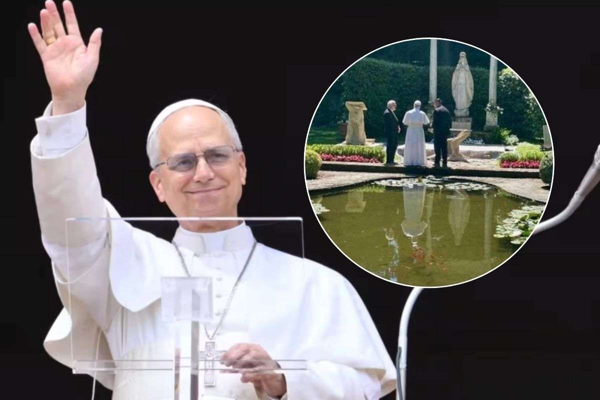 Papa Prevost saluta i fedeli
