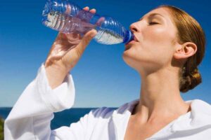 Bere acqua conseguenze