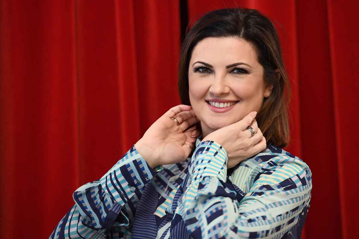 Giovanna Civitillo è sempre mezzo giorno