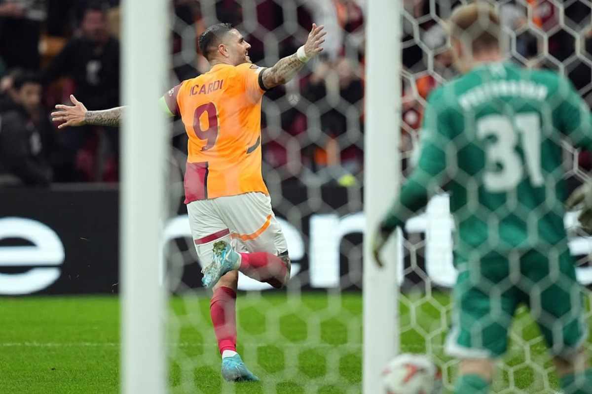 Mauro Icardi esulta dopo un gol