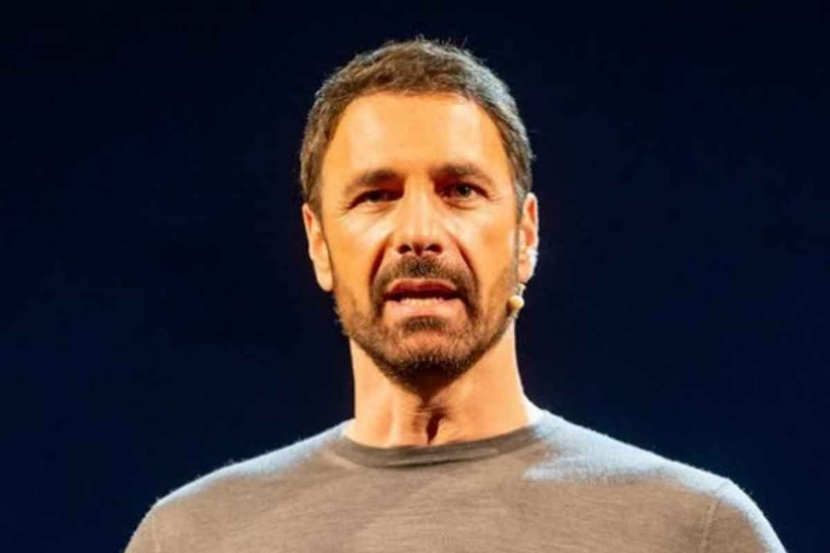 Nessuno ha difeso Raoul Bova: spunta la versione del noto giornalista
