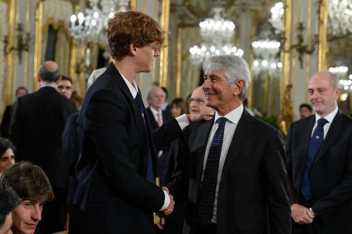 Polemica politica in Italia per la vittoria di Sinner, non lo ha tifato dal vivo nessun politico