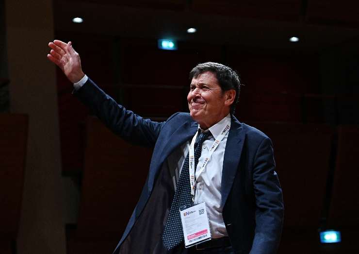gianni morandi saluta