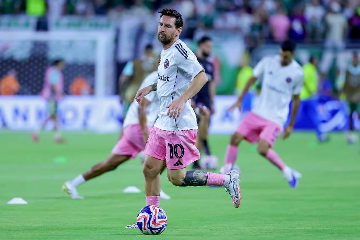 messi durante il riscaldamento